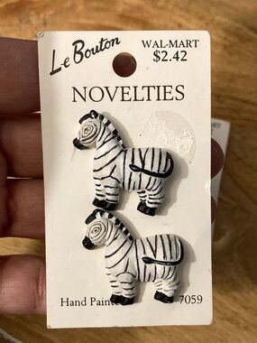 Le Bouton Buttons zebras pair NEW old stock safari animals